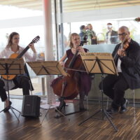 Geige, Cello und Gitarre, Musiker Hochzeit, Band Agape, Volksmusik Trauung, Trauerfeier Streichquartett, Violine Hochzeit, Klassische Musik Trauung, Jazz Aperitif